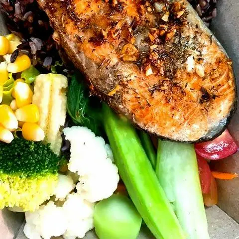Hình ảnh Salad Cá Hồi Áp Chảo