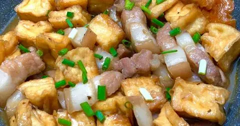 Hình ảnh Cơm Thịt Ba Rọi Kho Đậu Hủ