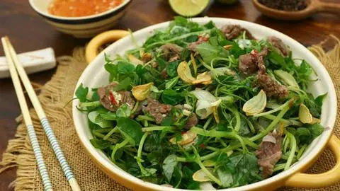 Hình ảnh Bò Bóp Rau Càng Cua 
