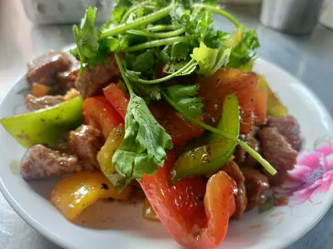 Hình ảnh Nui xào bò 