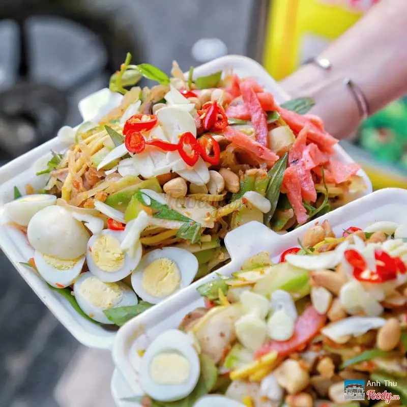 Hình ảnh Chả trộn nem chua 