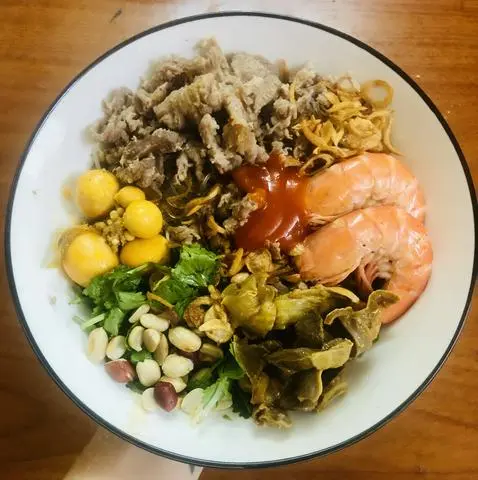 Hình ảnh Miến Trộn Thập Cẩm ( Tôm,Bò,Trứng,Mề )