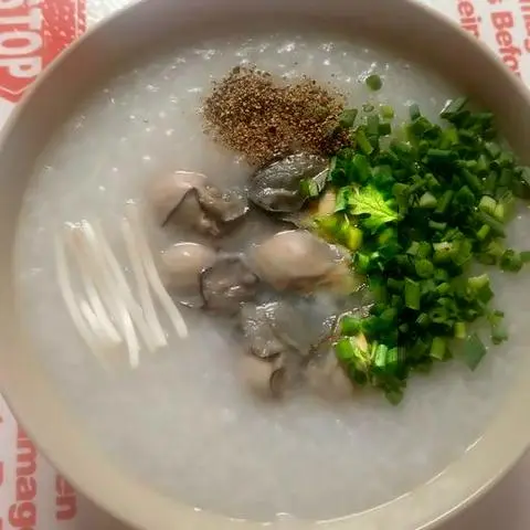 Hình ảnh Cháo hàu( nhiều hàu)