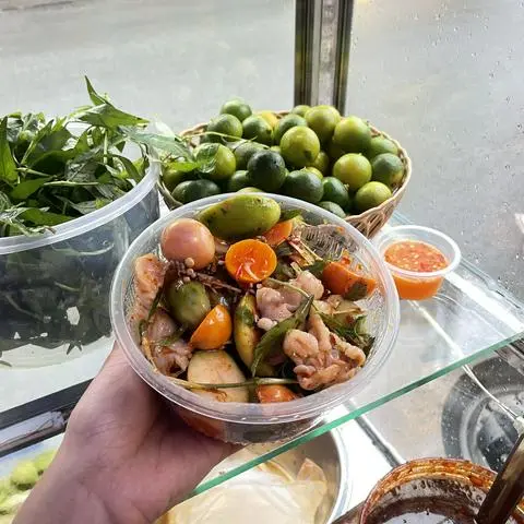 Hình ảnh Chân gà mix trứng non M