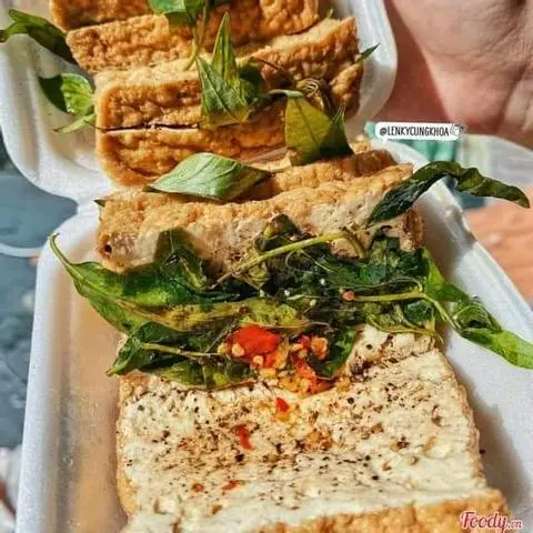 Hình ảnh Đậu hũ hấp muối tiêu rau răm ( 2 miếng)