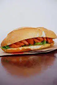 Hình ảnh Bánh Mì Xúc Xích Chiên