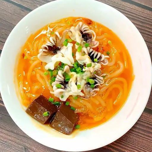Hình ảnh Bánh canh mực tươi