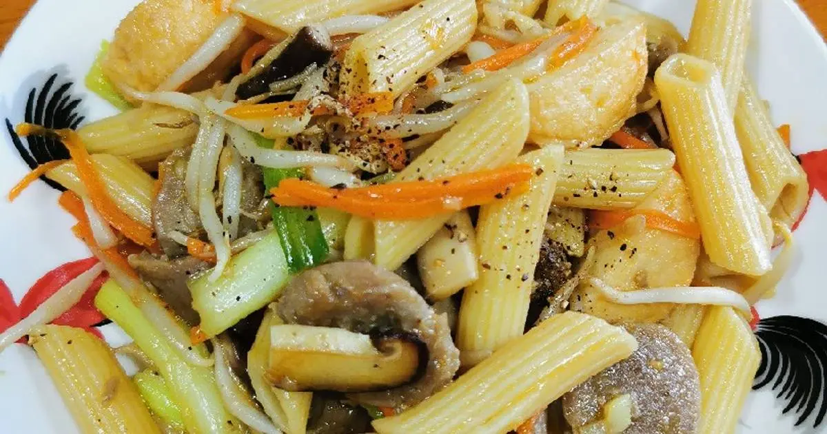 Hình ảnh nui xào thập cẩm 