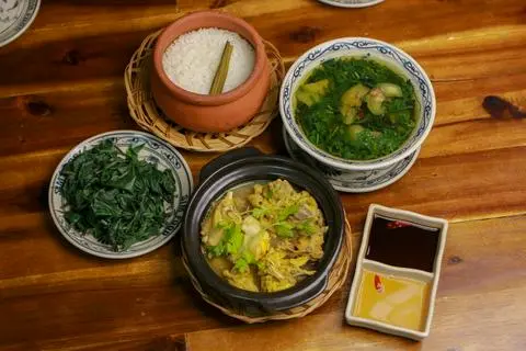 Hình ảnh Set 7 gà xào sả ớt