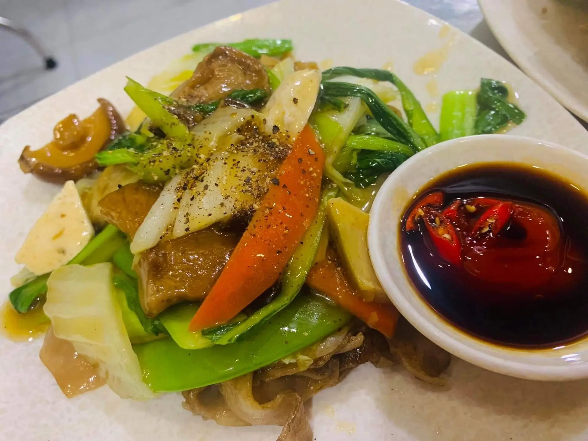 Hình ảnh mì xào mềm 