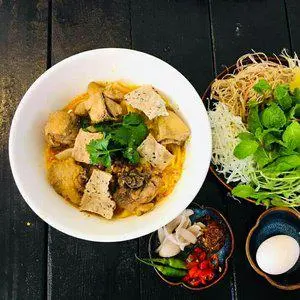 Hình ảnh Mì Quảng Gà Ta