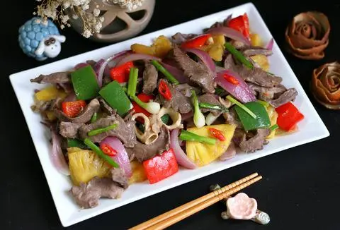 Hình ảnh Cơm tim heo xào chua ngọt