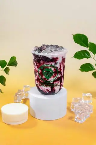 Hình ảnh Sữa Chua Sốt Dâu Tằm