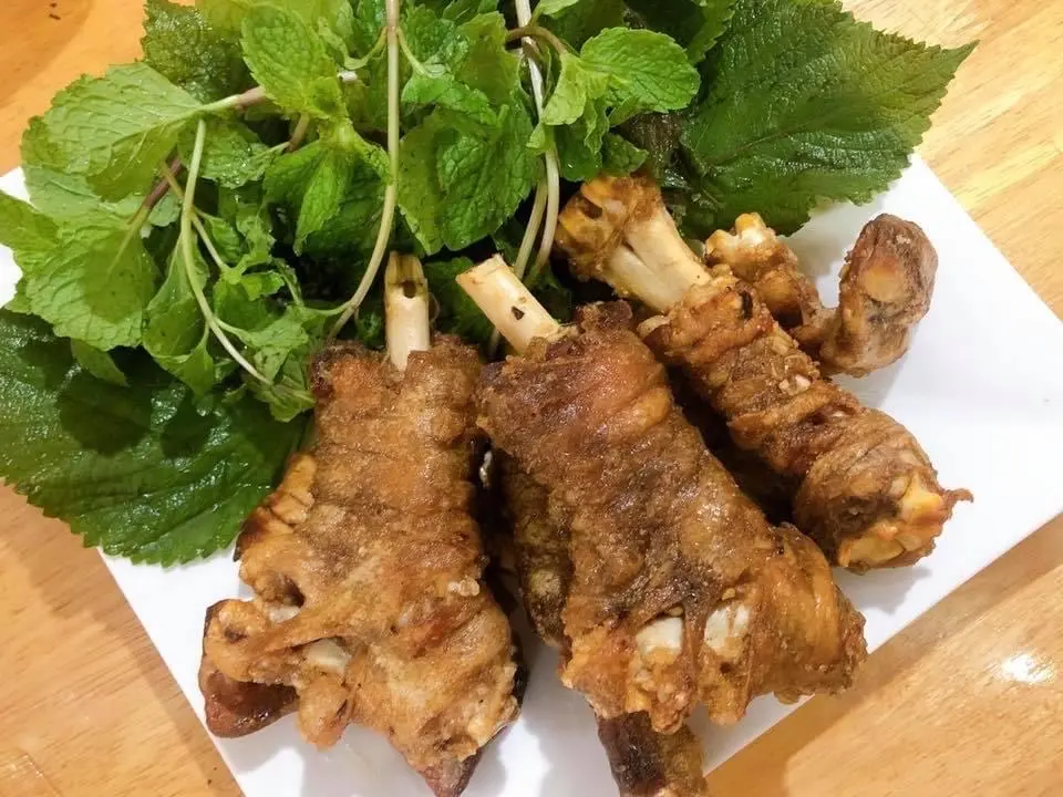 Hình ảnh Dựng dê chiên nước mắm