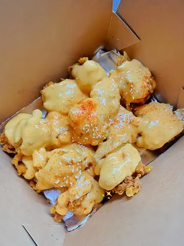Hình ảnh Gà cheese lover - gà sốt phô mai cay 