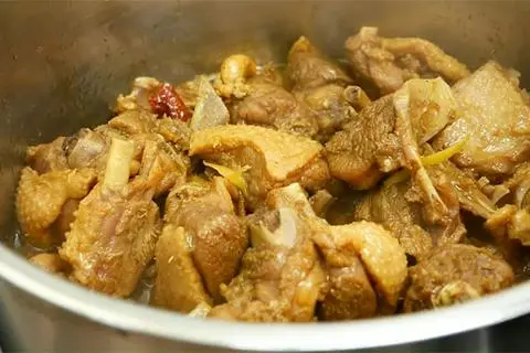 Hình ảnh Cơm vịt kho gừng