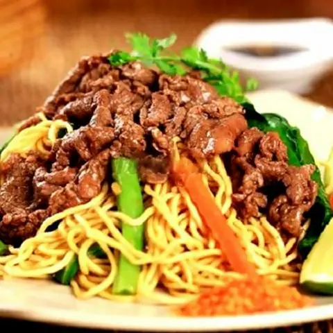 Hình ảnh Mì xào bò