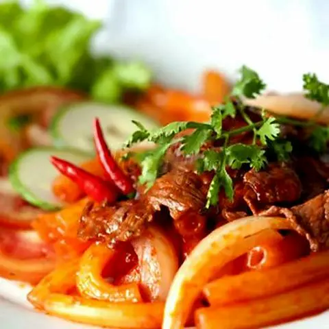 Hình ảnh Nui xào bò