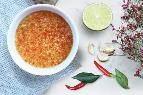 Hình ảnh Nước mắm chua ngọt thêm (mua thêm nếu cần)