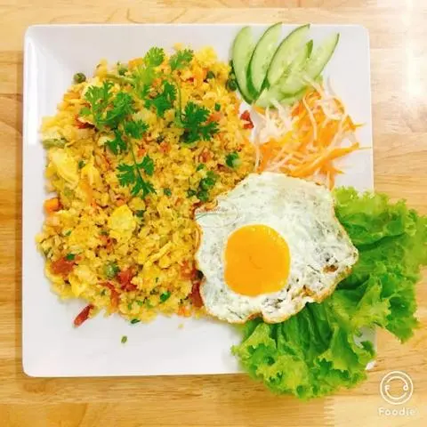 Hình ảnh Cơm rang trứng ốp