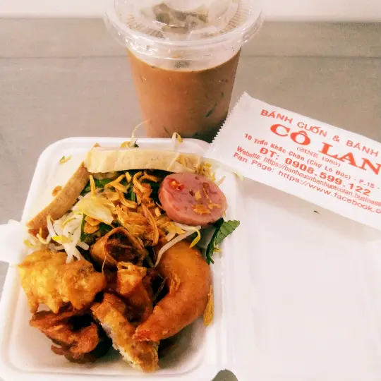 Hình ảnh Combo bánh cuốn full topping - cafe sữa đá - khăn lạnh