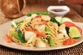 Hình ảnh nui xào hải sản