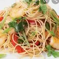 Hình ảnh Bún gạo xào bò rau cải