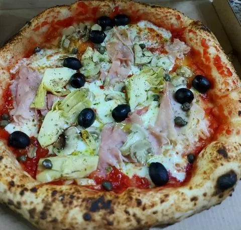 Hình ảnh Pizza Capriciosa