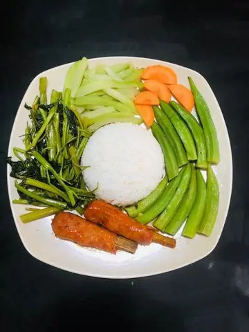 Hình ảnh cơm chay thập Cẩm +đùi gà 