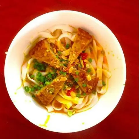 Hình ảnh Mì Quảng Chả Cá