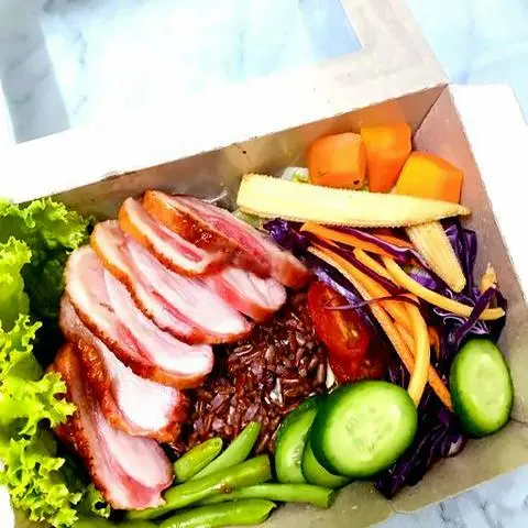 Hình ảnh Cơm gạo lứt lườn ngỗng xông khói