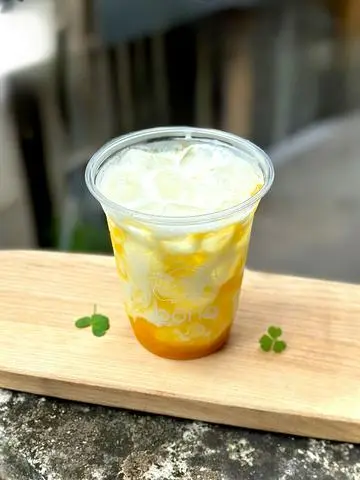 Hình ảnh Sữa chua lắc Đào