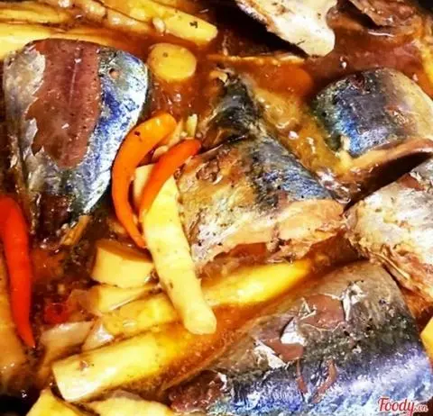 Hình ảnh Cá nục kho măng