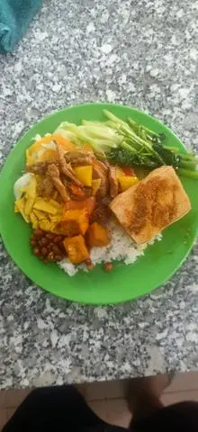 Hình ảnh cơm thập cẩm +đậu hủ chiên xã
