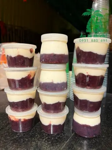 Hình ảnh Sữa chua nếp cẩm ( hủ )