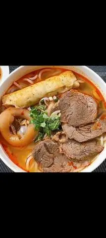 Hình ảnh Bún bò tái chả bò viên