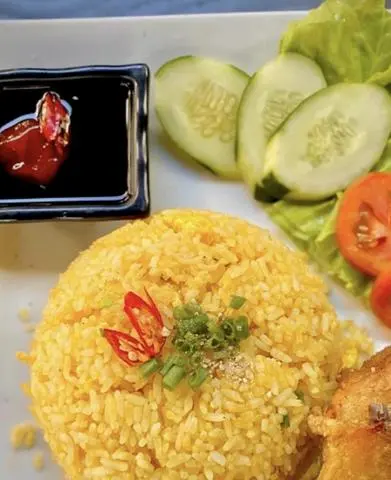 Hình ảnh Cơm chiên tỏi