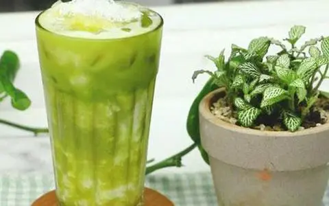 Hình ảnh Rau má nhỏ đậu xanh cốt dừa 700ml
