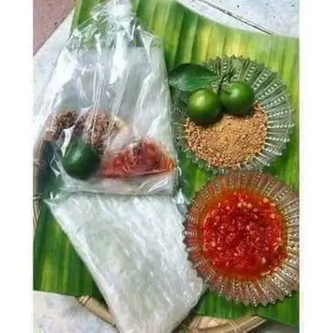 Hình ảnh Bánh tráng sa tế muối tắc 