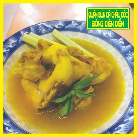 Hình ảnh Đầu Cá Lóc Ăn Thêm Với Bún