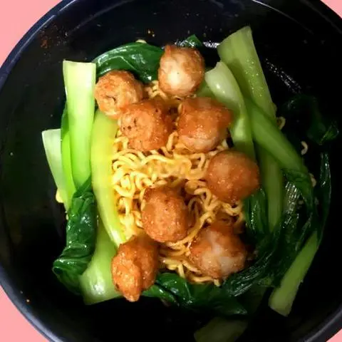 Hình ảnh Mì trộn cá viên
