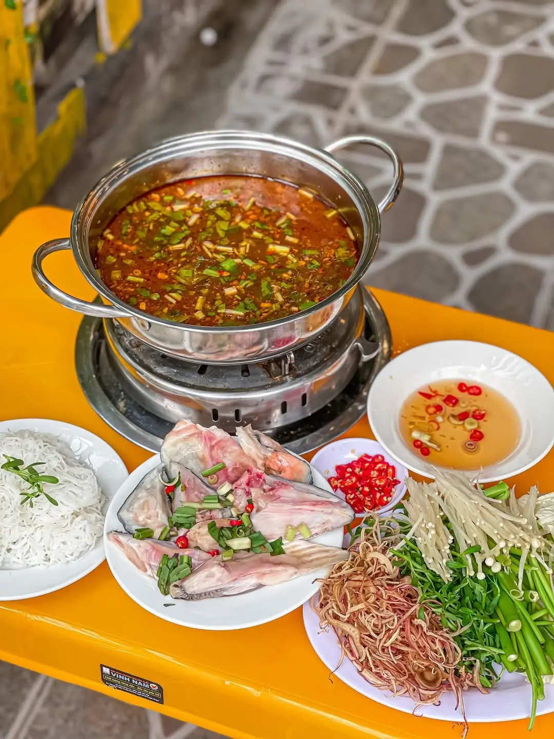 Hình ảnh Lẩu Đầu Cá Hồi 99k 