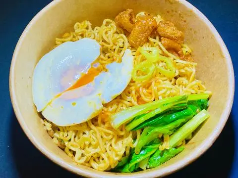 Hình ảnh Mì trộn thường