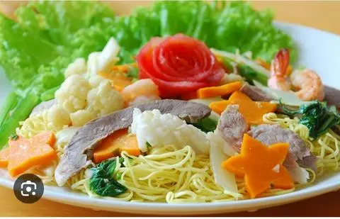 Hình ảnh Bún gạo xào thập cẩm