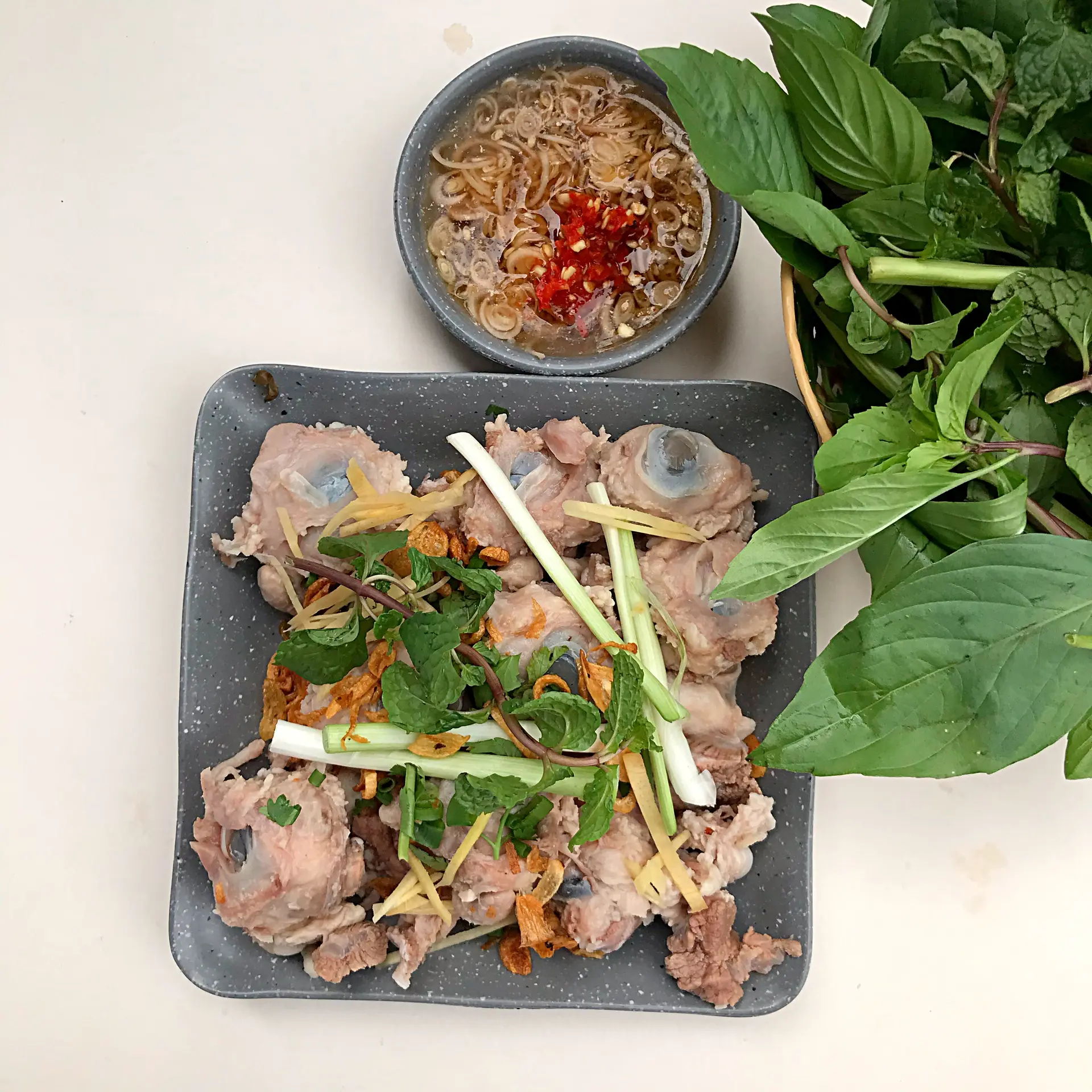 Hình ảnh CHÁO MẮT HEO 