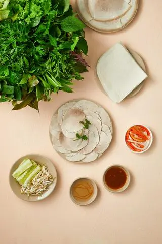 Hình ảnh Bánh Tráng Thịt Nạc - 2 Người