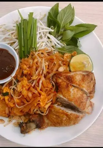 Hình ảnh Padthai Gà Giòn Lớn