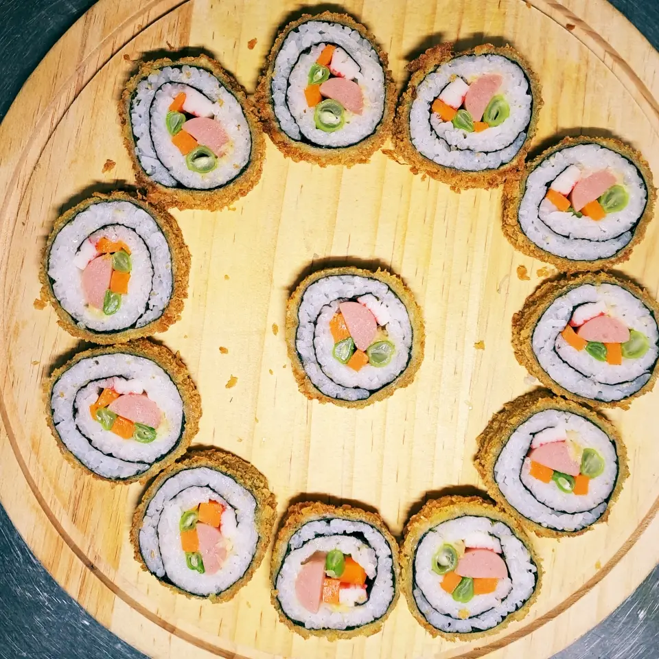 Hình ảnh Cơm cuộn chiên xù