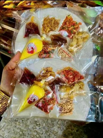 Hình ảnh Bánh tráng sốt bơ béo