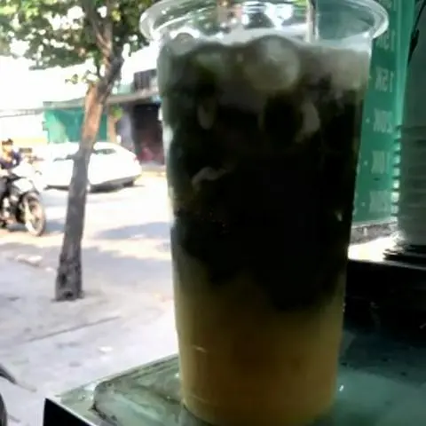 Hình ảnh Rau má đậu xanh dừa sữa
